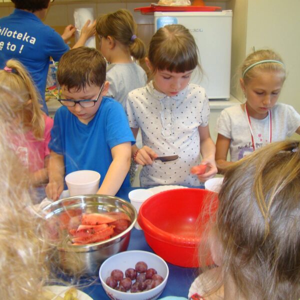 Real size Noc Bibliotek 2016 r  (11)