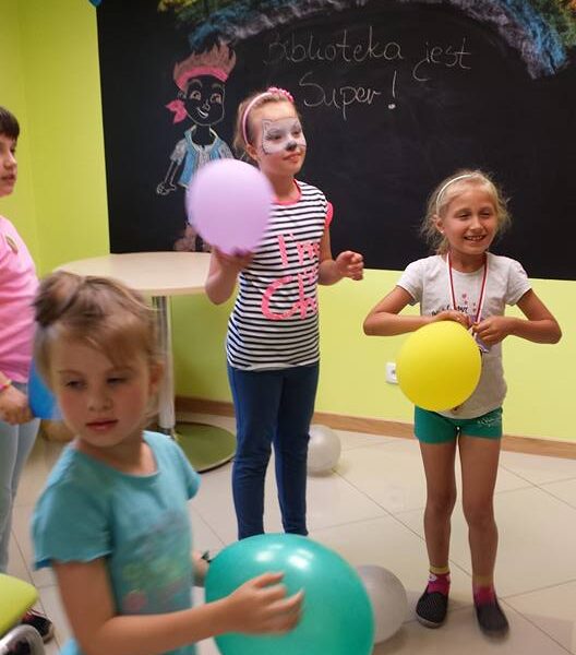 Real size Noc Bibliotek 2016 r  (14)