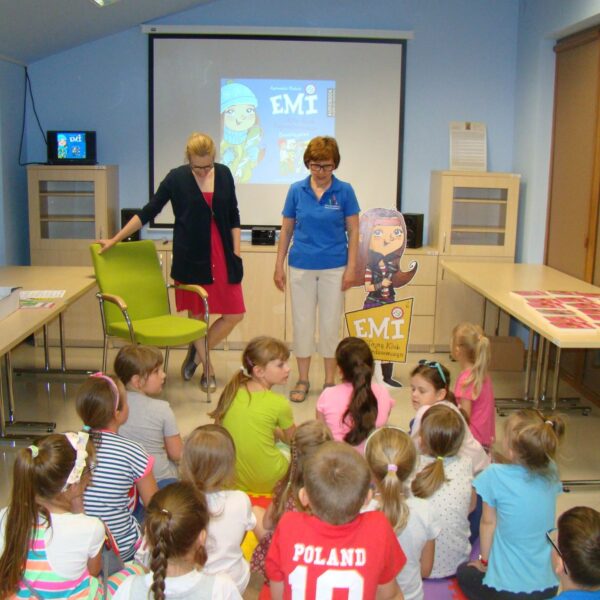 Real size Noc Bibliotek 2016 r  (22)