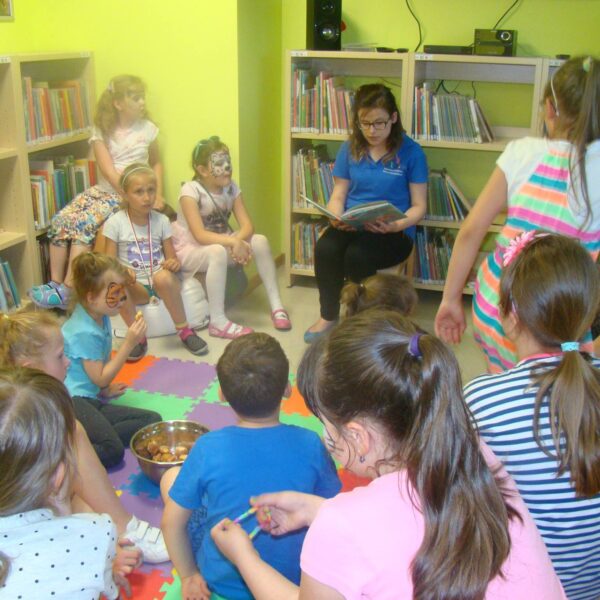 Real size Noc Bibliotek 2016 r  (5)