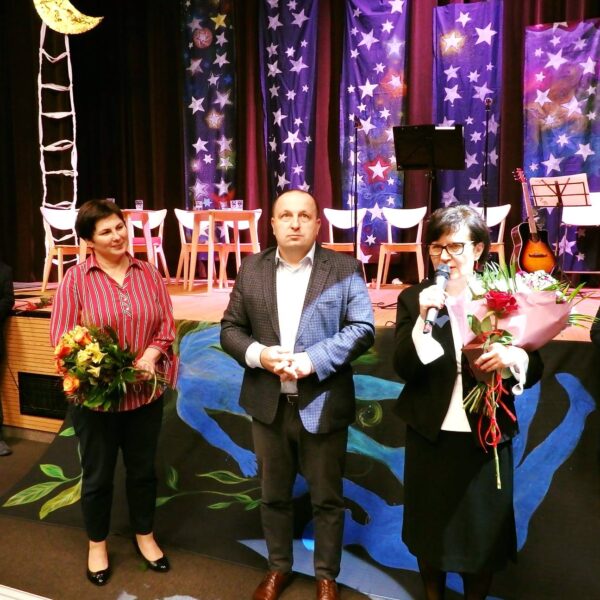 76706782 1673800102750660 9179925603682353152 o(1)