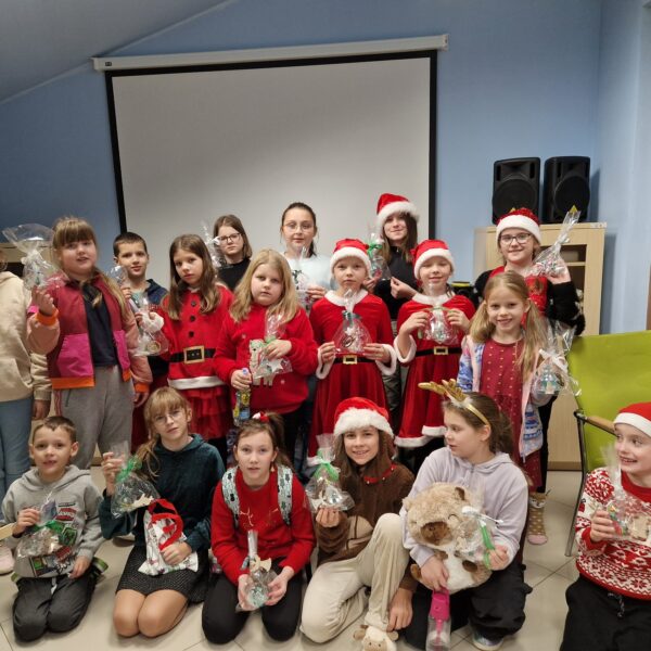 469187065 985584006930508 8211670822265952899 n